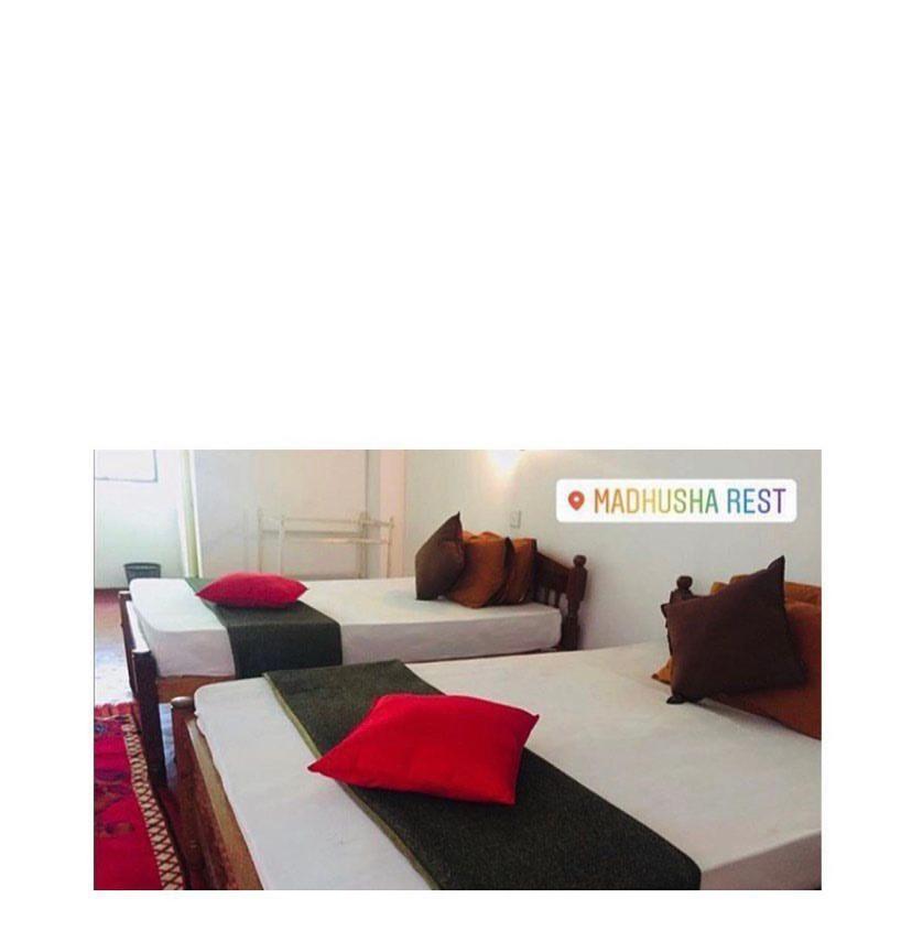 Madhusha Rest Maskeliya Exterior photo