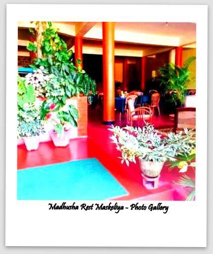 Madhusha Rest Maskeliya Exterior photo